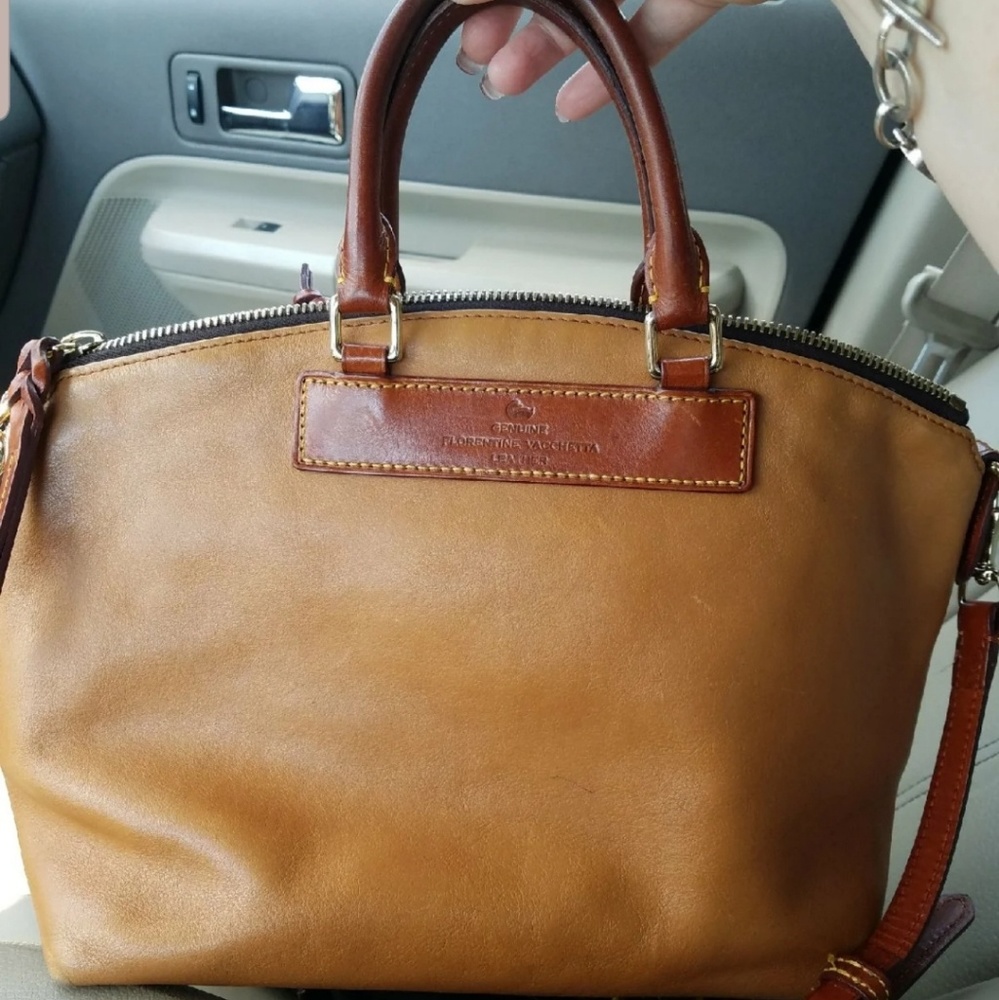 Dooney and Bourke Vacchetta Satchel Purse - Picture 2 of 13